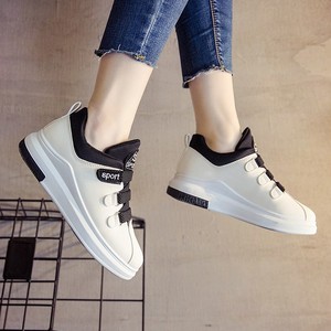 魔术贴平底粉色运动鞋单鞋