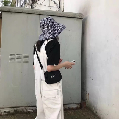 包包女2018新款ins超火包斜跨帆布包小包包斜挎包honey蹦迪包挎包