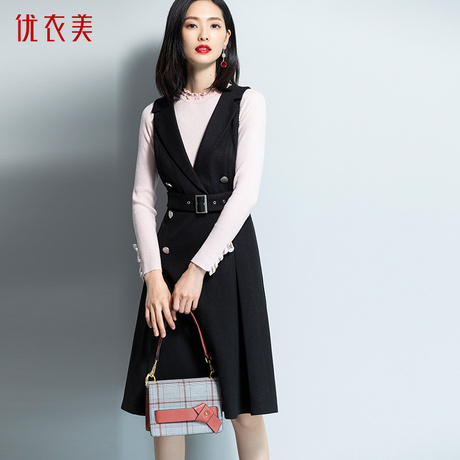 优衣美黑色裙子女秋装2018新品韩版背带裙显瘦百搭连衣裙子32947商品大图