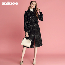 miuco女装2018秋冬新款复古粗花呢大衣单排扣系带收腰毛呢外套潮图片