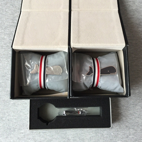 三款齐发!TB 专属镀银领带夹 红白蓝三色 银色 黑色鲸鱼 领带夹优惠券