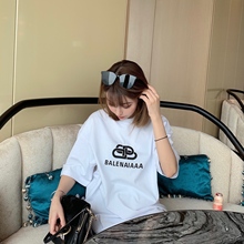施展同款 新款 锁扣BB字母T恤女 TEE 19SS 黑白别针短袖 AYONLINE