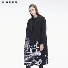 sdeer圣迪奥抽象图案撞色英文字母飘带点缀平驳领大衣S18481804图片