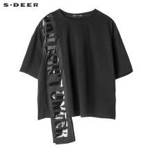 sdeer 圣迪奥 女装简约纯黑圆领拼接字母印胶短袖T恤S18280110图片
