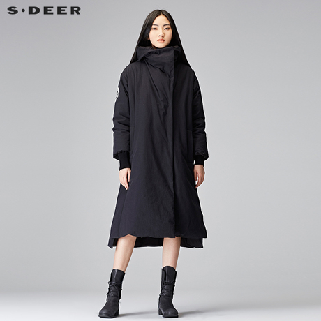 s.deer圣迪奥女休闲防风连帽印胶装饰中长款羽绒服S17482418商品大图