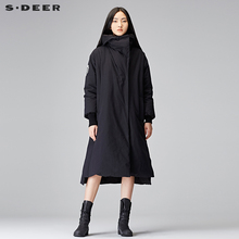 s.deer圣迪奥女休闲防风连帽印胶装饰中长款羽绒服S17482418图片