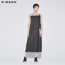 sdeer圣迪奥女装时尚酷黑金属涂层印花不对称吊带连衣裙S18281242图片