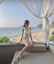 ins泰国比基尼性感针织挂脖泳衣女聚拢分体三角露背流苏度假泳装
