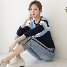 秋季新款女装2018韩版针织衫蓝白条纹圆领长袖上衣春秋套头毛衣图片