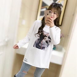 宽松印花中长款破洞t恤女上衣春新款百搭女装显瘦韩版白色打底衫