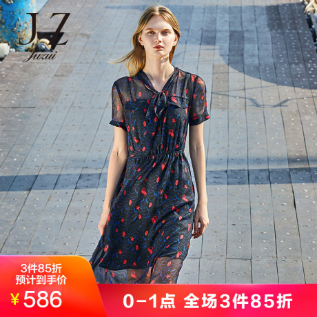 玖姿夏2018新款立领系带网纱微透收腰显瘦雪纺连衣裙女商品大图