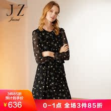 JUZUI/玖姿奥莱店2018冬装新款时尚碎花飘逸雪纺连衣裙中长款图片