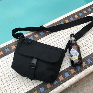 ins日系复古慵懒风帆布包单肩斜跨简约小方包学院风chic韩版学生