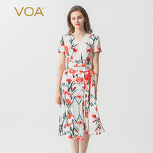 VOA30姆米海棠花重磅真丝短袖V领系带收腰信封下摆挺括修身连衣裙图片