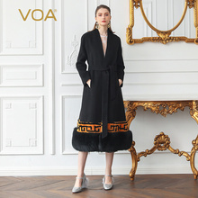 VOA时尚商务通勤风拼接回型纹斜插袋V领休闲女式保暖羊绒大衣图片