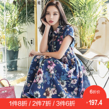 粉红大布娃娃夏装2018新款女时尚小翻领印花短袖收腰中长款连衣裙图片