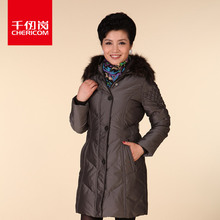 千仞岗品牌中老年羽绒服中长款女装貉子毛领大码妈妈装1539图片