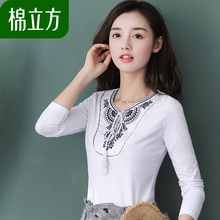 2018初秋t恤女长袖白色棉立方新款女装复古港味刺绣流苏chic上衣图片