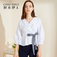 折秋水伊人2018夏装新款女装纯色V领裹式泡泡袖高腰系带衬衫上衣图片
