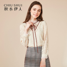 秋水伊人2018秋装新款女装撞色系带蕾丝衫直筒长袖淑女上衣图片