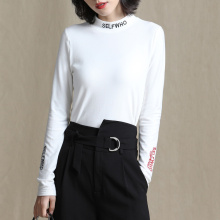 索菲丝尔2018冬季新款时尚显瘦打底衫女舒适小圆领字母女上衣图片