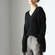 索菲丝尔2018秋季女装新款落肩打底衫女显瘦V领针织衫套头毛衣女图片