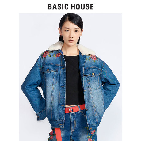 Basic House/百家好冬季新款绣花毛毛领短款牛仔外套女HRJK721C商品大图