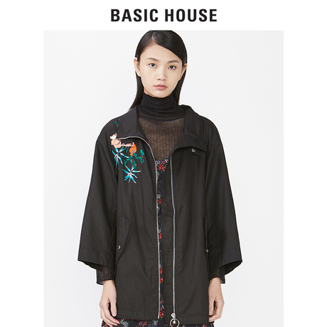 Basic House/百家好冬季新款翻领绣花拉链时髦短外套女HRJP729A商品大图