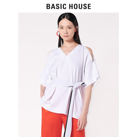 Basic House/百家好18年夏季新款V领露肩衬衫腰带上衣女HSBL321F商品大图