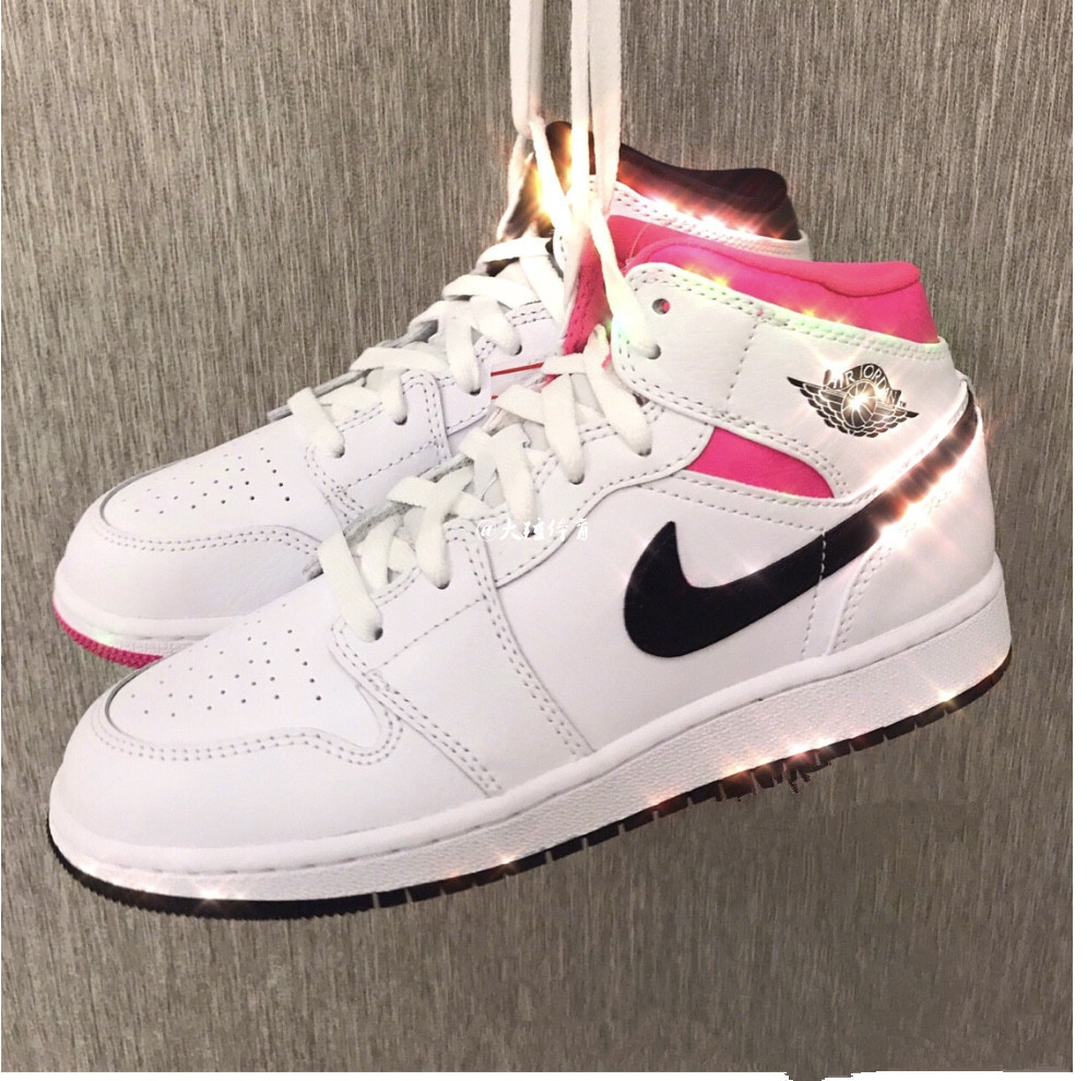 Air Jordan1 Mid乔AJ1鸳鸯钩黑白粉情人节女中帮篮球鞋555112-106