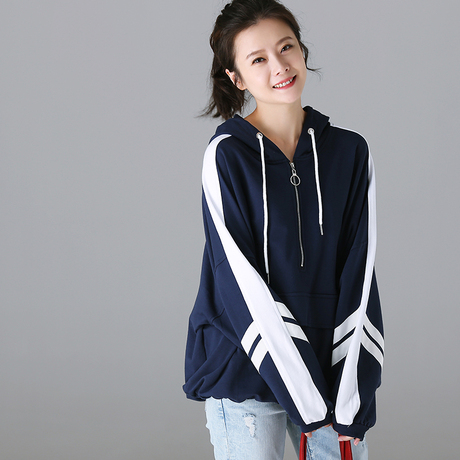 米可可R8100 文艺大码连帽拼条半襟拉链减龄运动款卫衣女 18秋商品大图