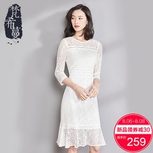 梵希蔓白色蕾丝连衣裙2018新款女收腰显瘦镂空绣花七分袖鱼尾裙子图片