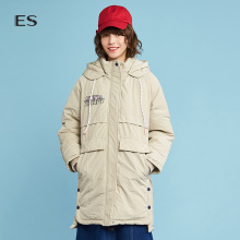 艾格ES2018冬季新款女连帽字母印花长袖中长款棉服8E033205988图片