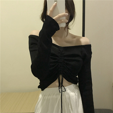 女秋装 新款 针织衫 港味复古纯色一字领露肩上衣小心机抽绳系带长袖