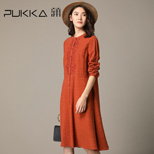 Pukka蒲牌绣花棉麻长袖连衣裙女原创设计大码女装2018秋装新款图片