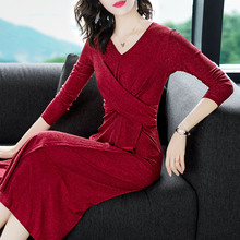 隆缘裳2018秋季新款时尚亮丝针织连衣裙女气质中长款显瘦裙子1779图片