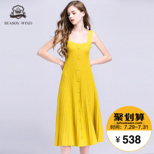 季候风2018夏季新款甜美时尚百褶大摆针织吊带小清新连衣裙女夏图片