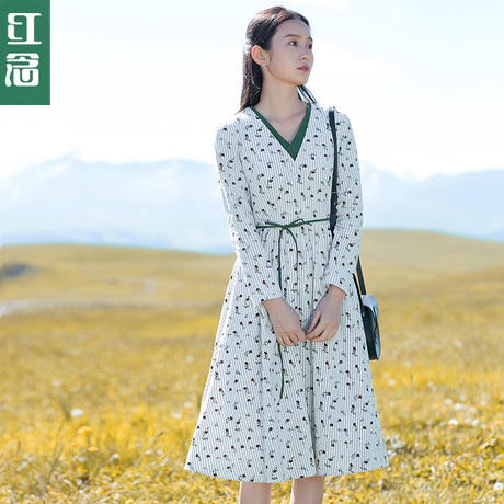 红念v领印花连衣裙女长袖2018秋装新款中长款文艺修身a字裙长裙子商品大图