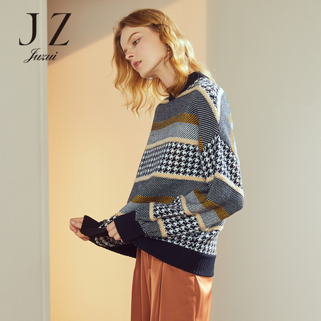 JUZUI/玖姿旗舰店2018冬装渐变拼接条纹羊毛针织套头毛衫女商品大图
