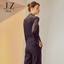 JUZUI/玖姿旗舰店2018秋装新款木耳领条纹烫金显瘦打底上衣图片