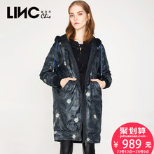 LINC金羽杰冬连帽个性口袋印花宽松中长款羽绒服厚外套女7450904图片