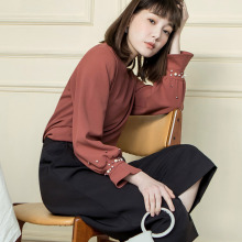 桔熊优惠优雅钉珠喇叭袖圆领长袖上衣女装胖MM秋冬大码AB5674图片