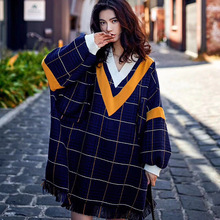 新款 编织毛线流苏V领撞色学院宽松镭形藏青格子卫衣裙女 2018春装