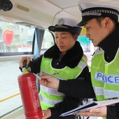 年检小车上用2kg 车载灭火器私家池谄车用小型迷你型便携1kg正品