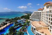 海南旅游 赠旅拍 含双早 三亚亚龙湾假日度假酒店1晚起团购