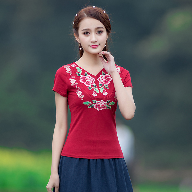 夏季V领绣花半袖小衫民族风女装刺绣t恤女短袖