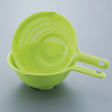 多用塑料洗菜篮沥水篮水瓢 日本进口带手柄双层果蔬滴水篮 2件套