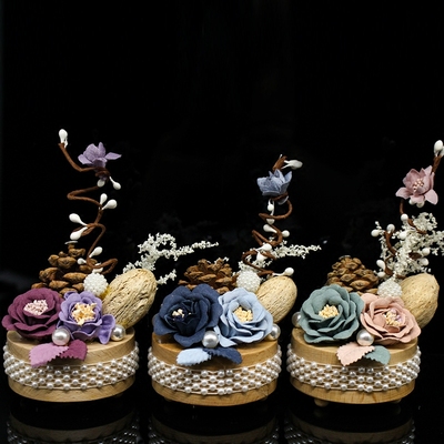 2018新款永生花音乐盒车载摆件车饰装饰用品大众宝马女生礼物