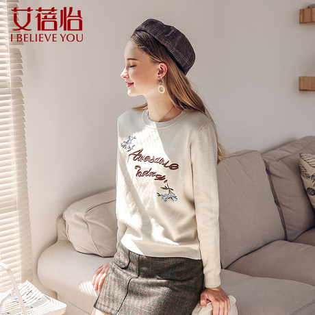 艾蓓怡秋装女2018新款白色长袖绣花上衣修身显瘦毛针织衫商品大图