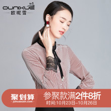 欧昵雪2018秋冬新款蝴蝶结系带蕾丝边立领丝绒衬衫女长袖时尚衬衣图片
